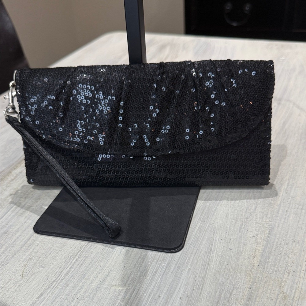 Elegant Black Sequin Clutch